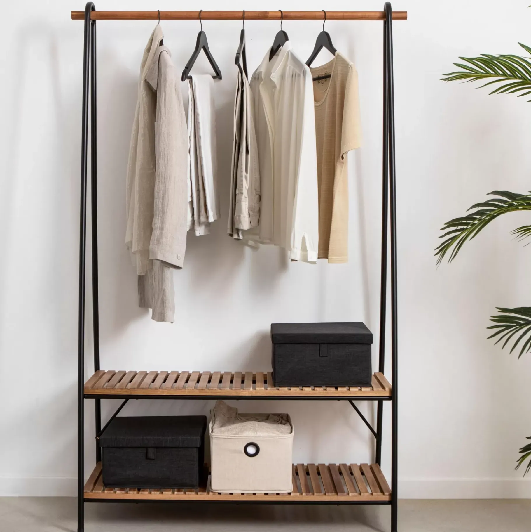 CASA Acacia Ropero Negro