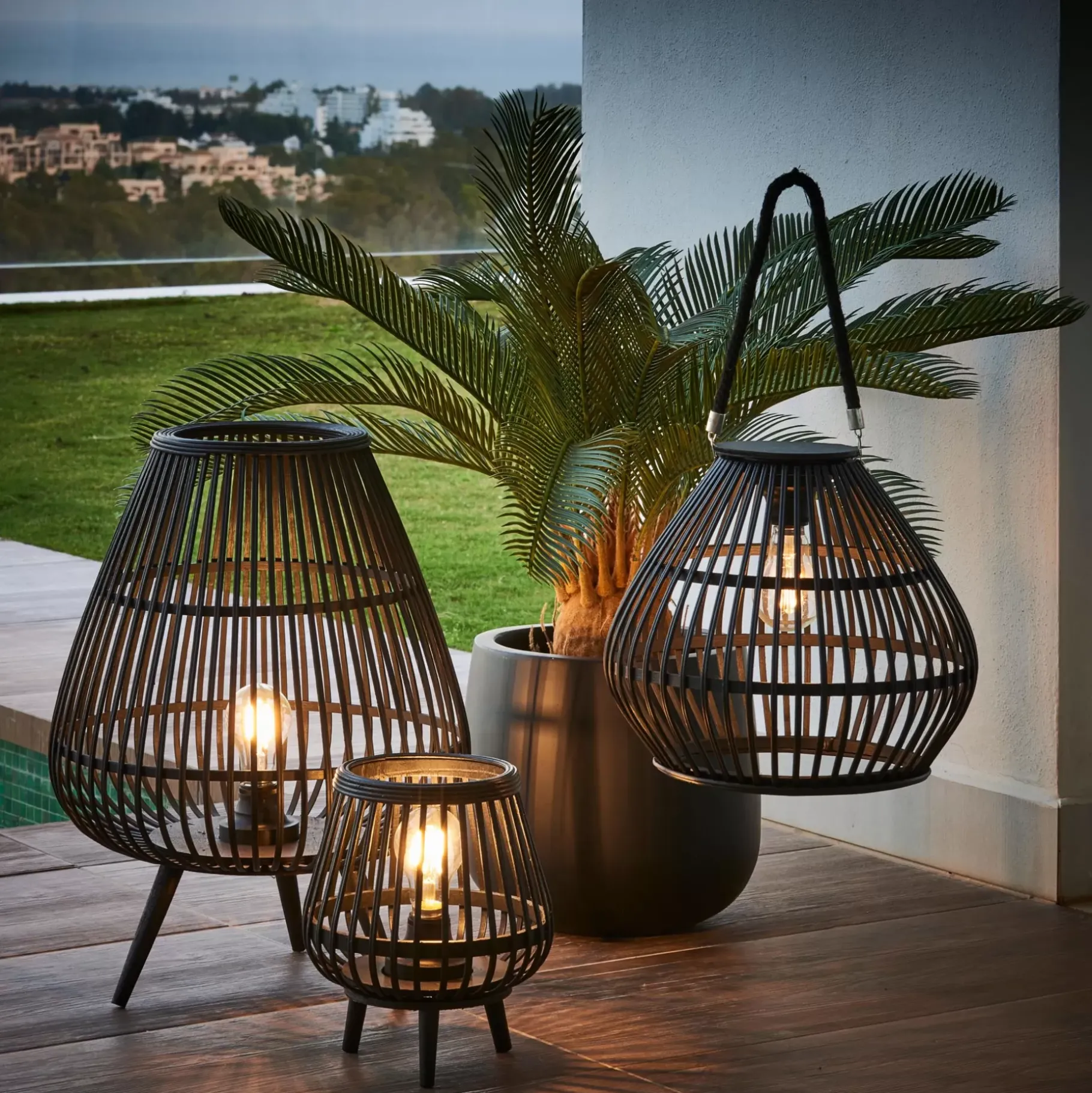 CASA Bloq Lampara Led E27 2X Pila Aa No Incl.