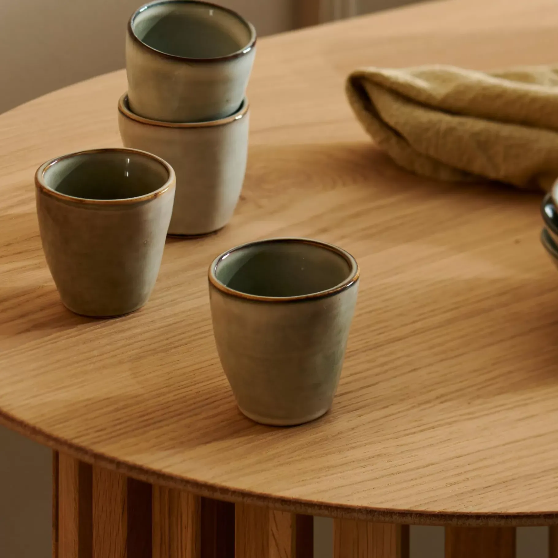 CASA Earth Lagoon Taza Verde Claro