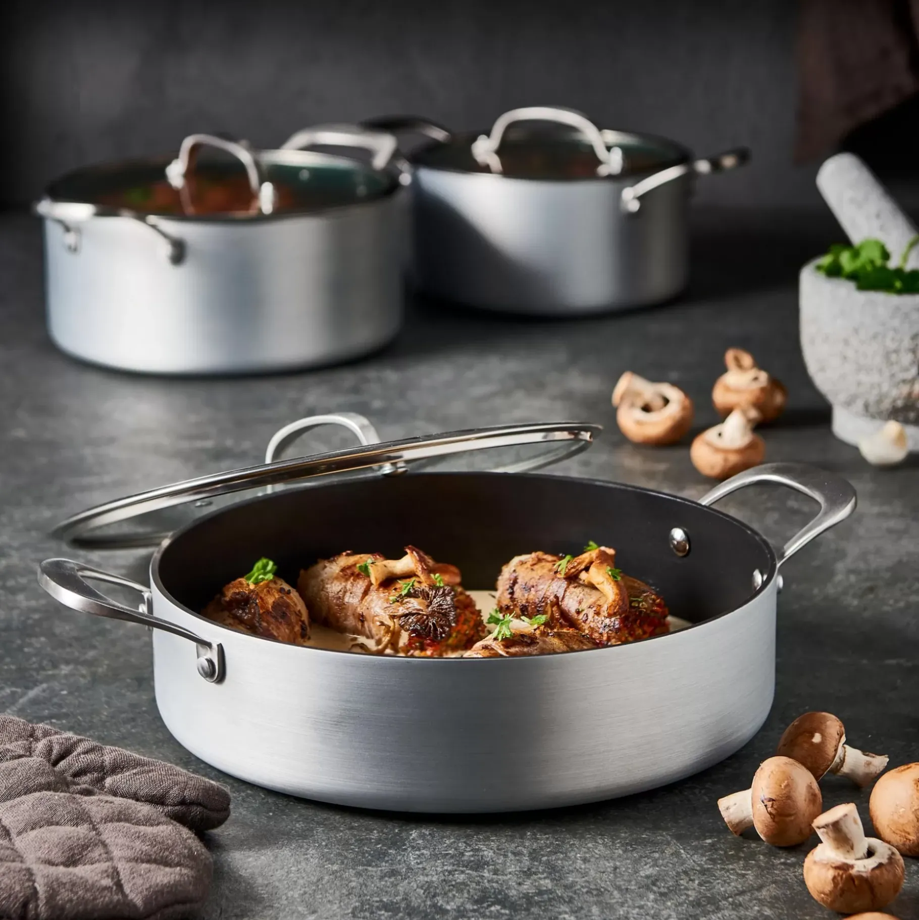 CASA Kastrol Olla Con Tapa Plateado