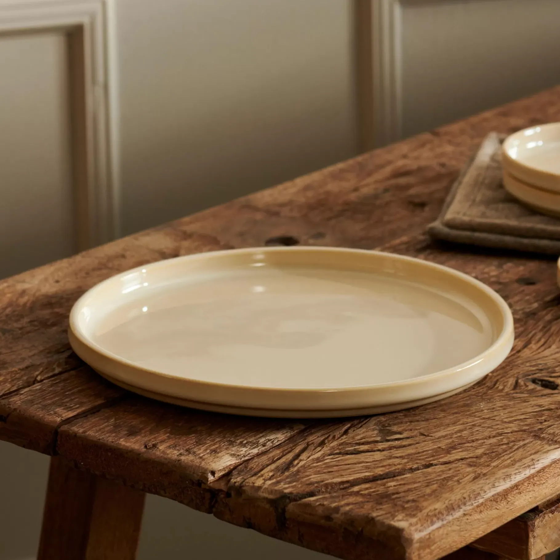 CASA Mineral Sand Plato Beis