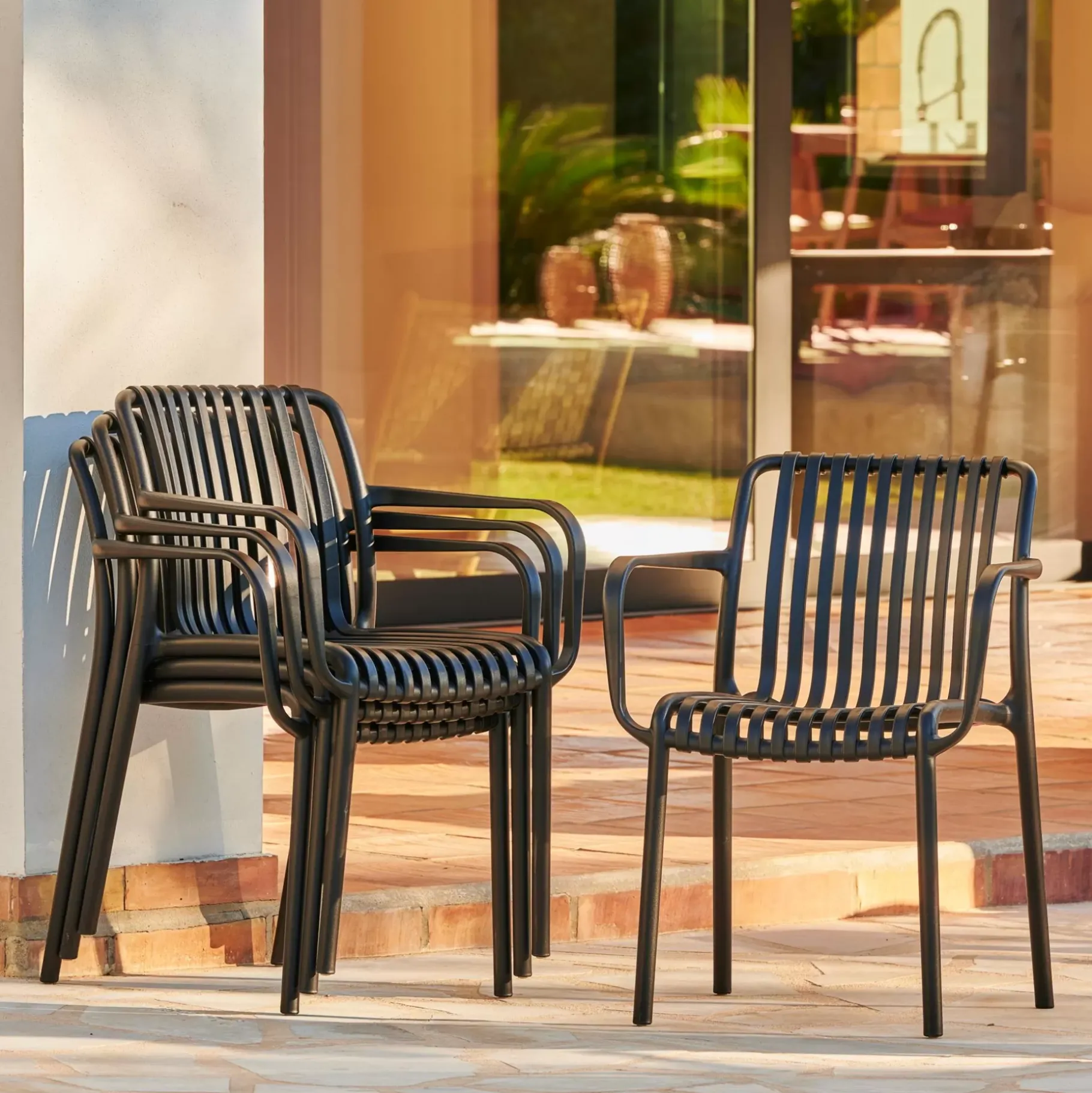 CASA Nomi Silla Negro