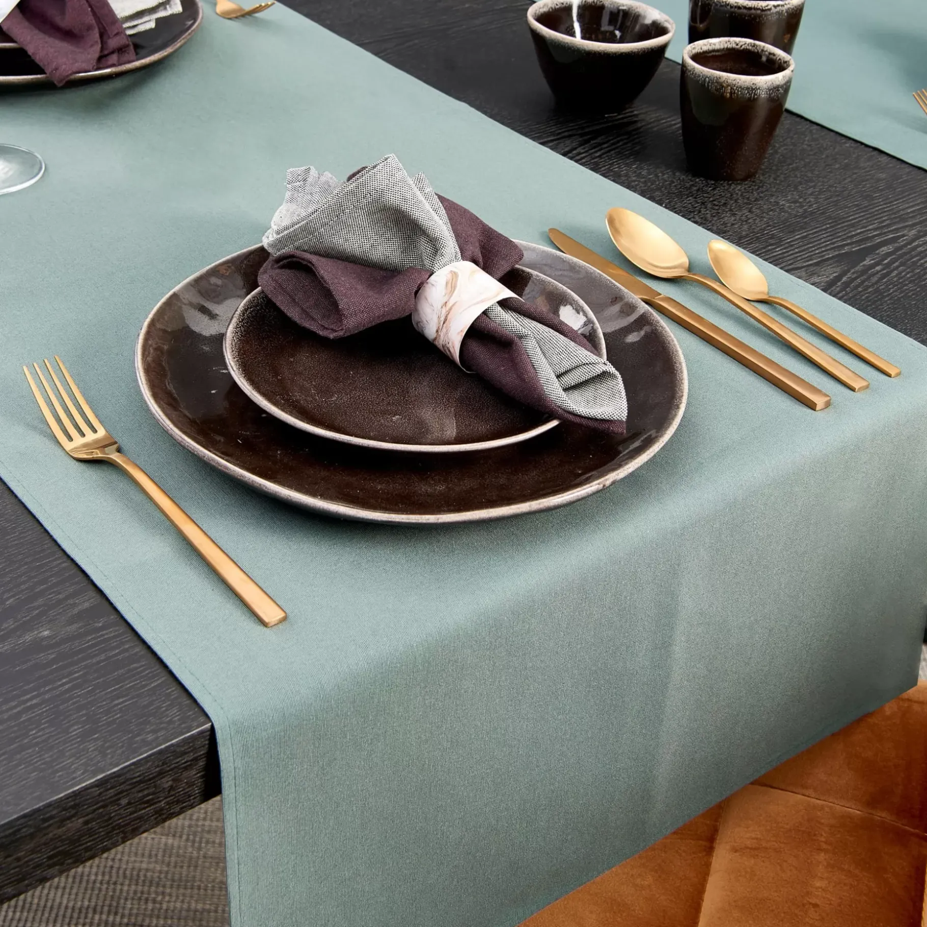 CASA Uniline Camino De Mesa Verde Oscuro